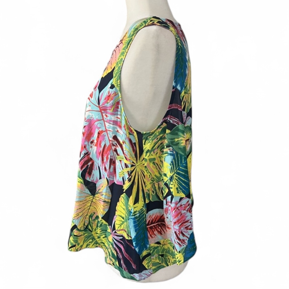 BCBG Tropical Leaf Print Sleeveless Top - NWOT - Picture 2 of 9